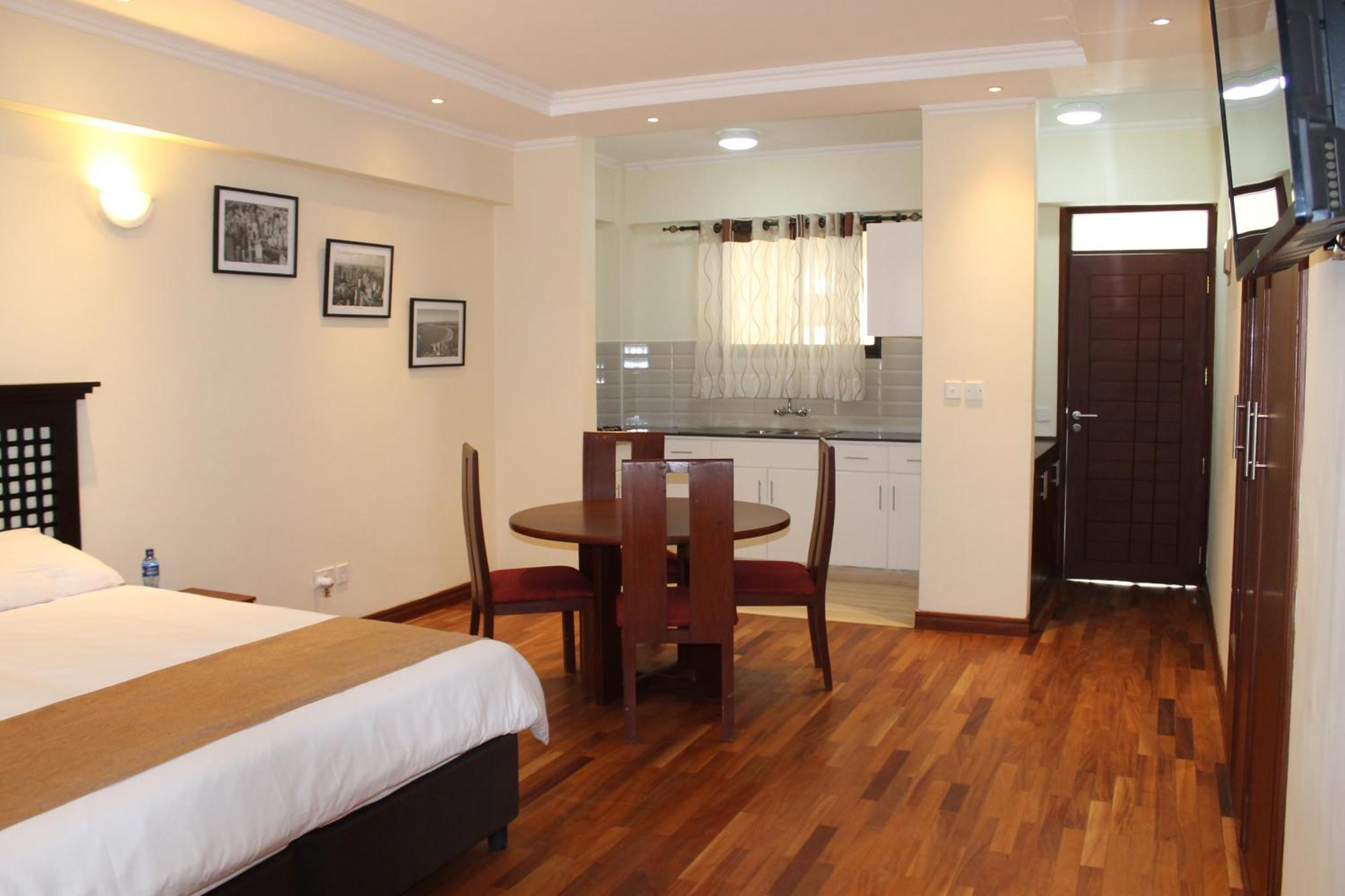 Cranes Suites Kitale 外观 照片
